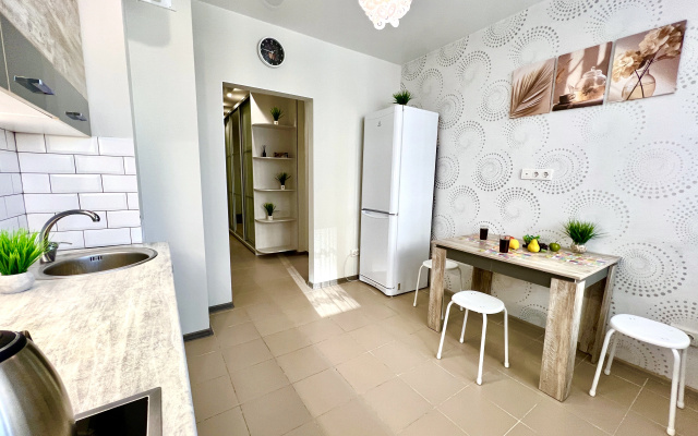 Uutnye Apartamenty v ZK Raduznyj Luks (ul. Solnecnaa 18)