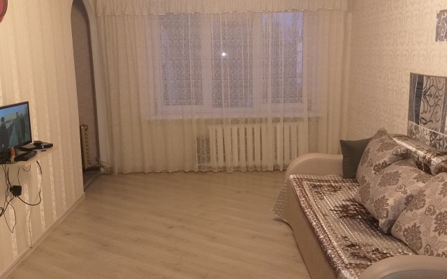 Na Brovtseva 15 Flat