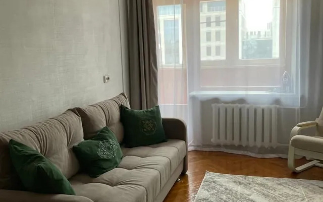 Na Levo-Bulachnoy Ulitse 56/2 Apartments