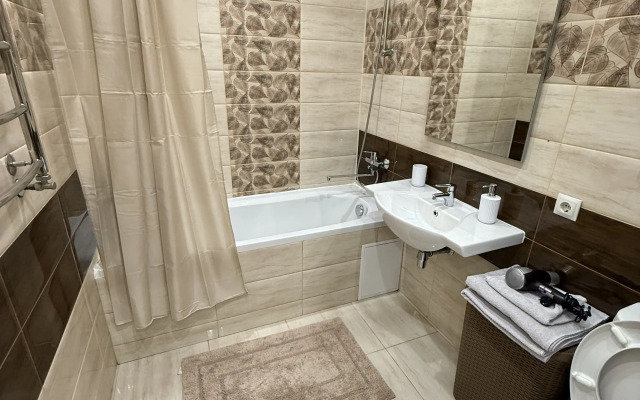 V Tikhom Rayone Flat