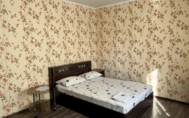 Апартаменты 381 Мичурина 7