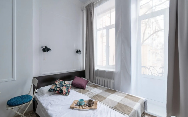 Versailles Apartments