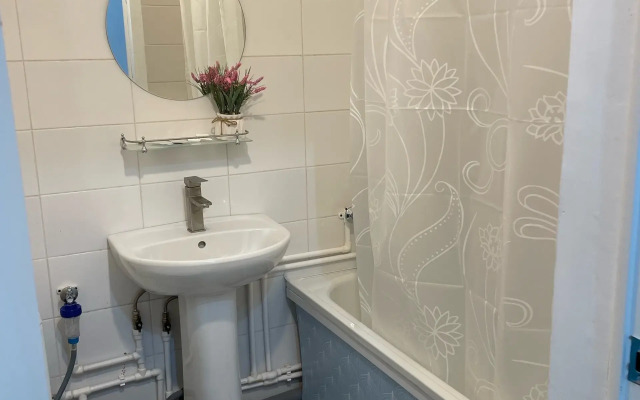 Posutochno Chernomorskaya Flat