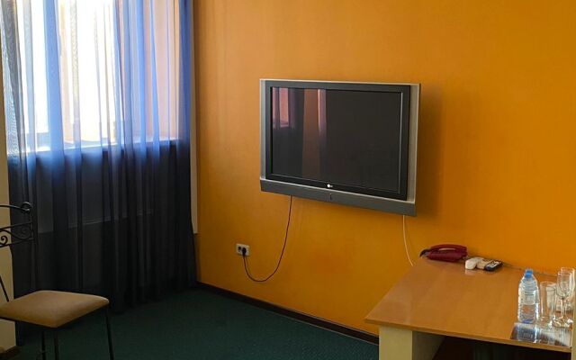 Galaktika Razvlecheniy Mini-Hotel
