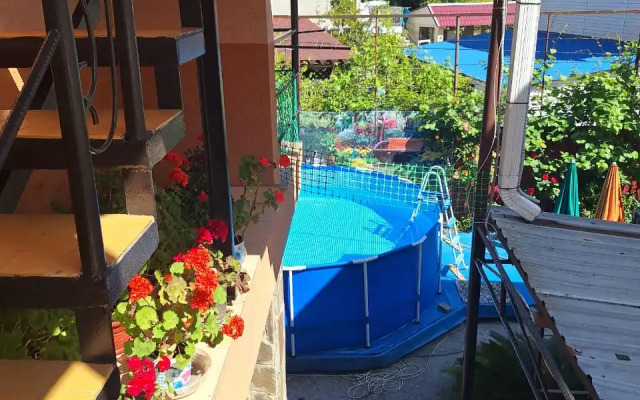 Gostevoy Dom Oazis Na Fruktovoy Guest House