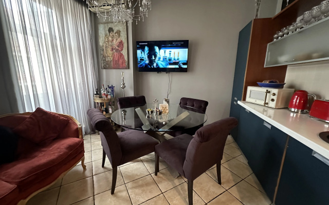 U Kremlya Flat