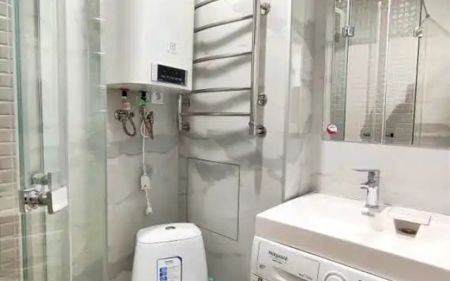 Dvukhkomnatnyye Klassik s Balkonom i Vidom na More Apartments