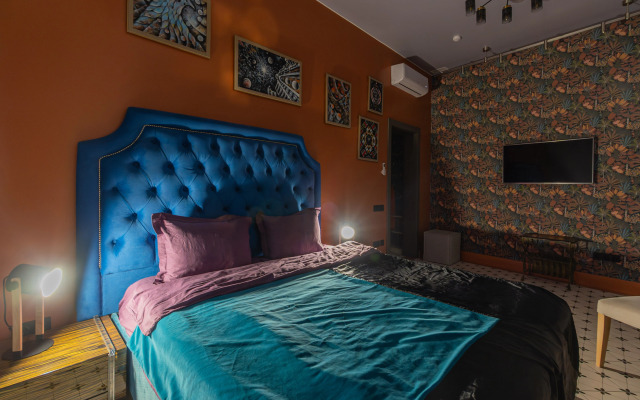 Квартира Элитная двухкомнатная SalutApart Premium Karpovka