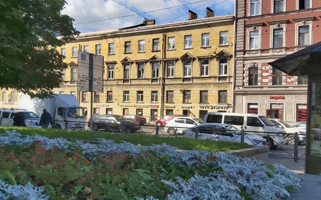 Uyutnaya Studiya v Tsentre Sankt-Peterburga Flat