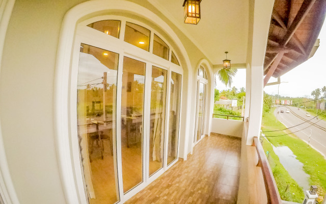 Yoho Shamaz Galle Villa