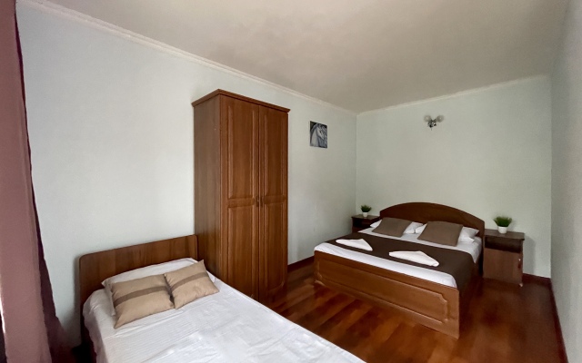 Zelenaya Dolina Guest House