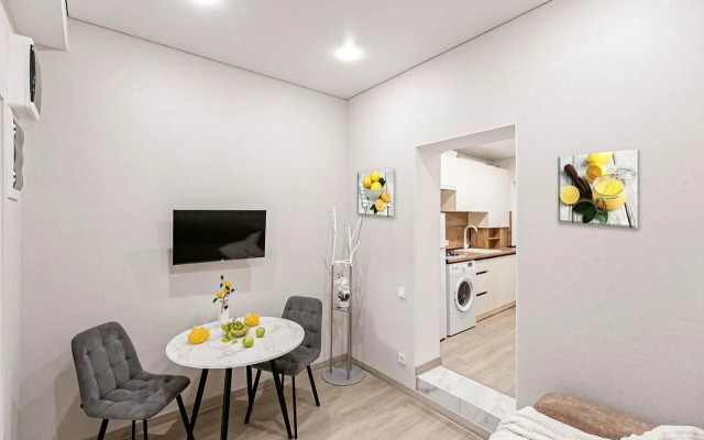 Na Ulitse Shalyapina 12 Flat