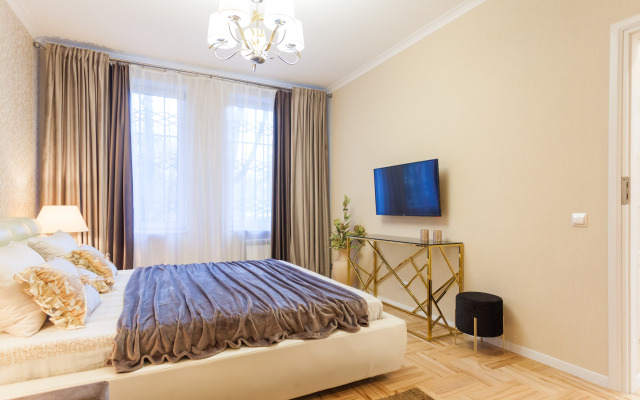 Apartamenty dvukhkomnatnyye extra lux v tsentre