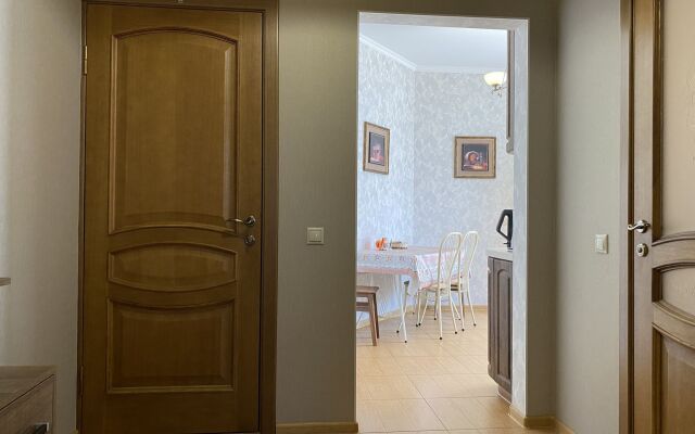 Апартаменты 380 Мичурина 7