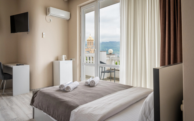 White House Mini-Hotel