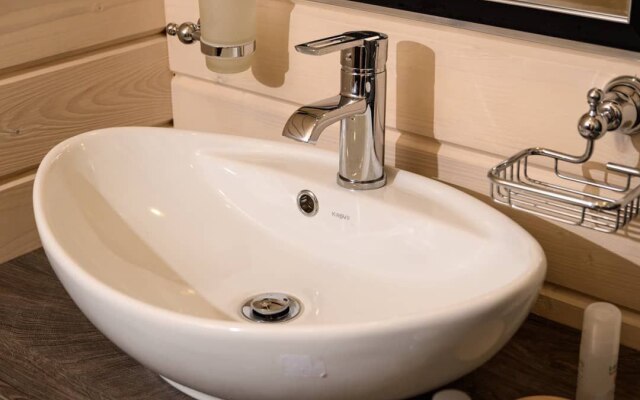 Белый песок