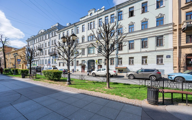 Апартаменты Vega on Furshtatskaya 44