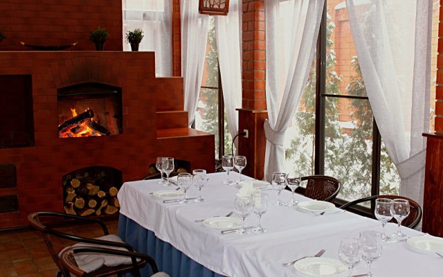 Zarechnyi  Hotel