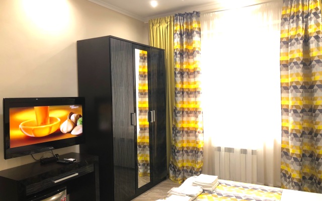 Plutus Hotel