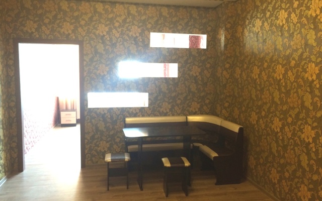 V Tsentre Goroda Apartments