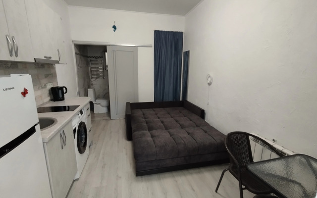 Studiya S Terrasoy V Tsentre Flat
