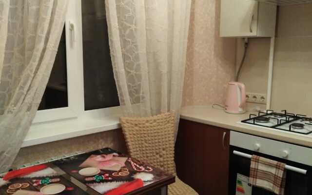V Tsentre Dzerzhinskogo Rayona Flat