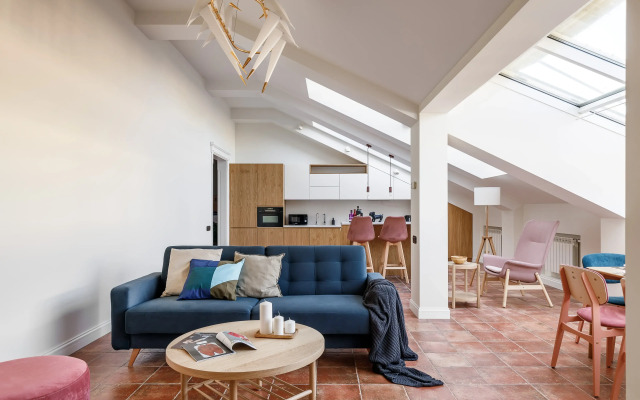 Апартаменты Hermitage Mansard 170 кв.м напротив Дворцовой Площади с Видом на Эрмитаж