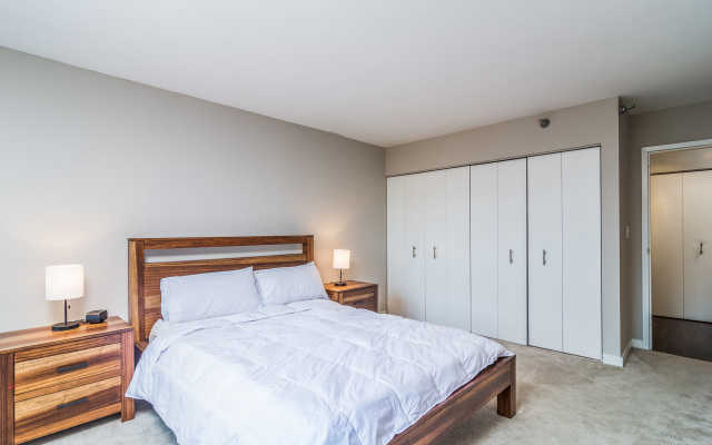 Furnished Suites Near Navy Pier Apartments