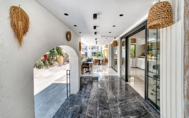 Hildegard Hotel