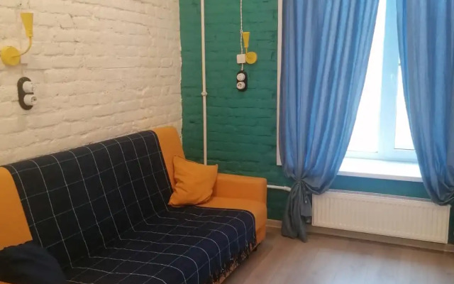 Квартира Большая студия на Правды