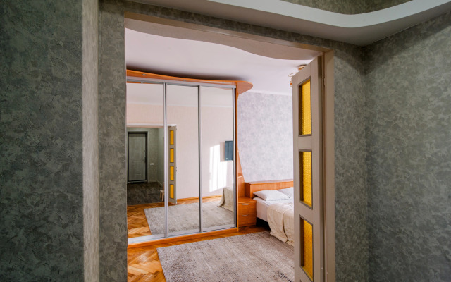 Квартира Трехкомнатные апартаменты у Красного Костёла