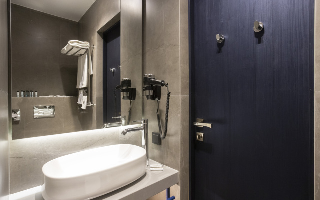 Cosmos Adler Hotel