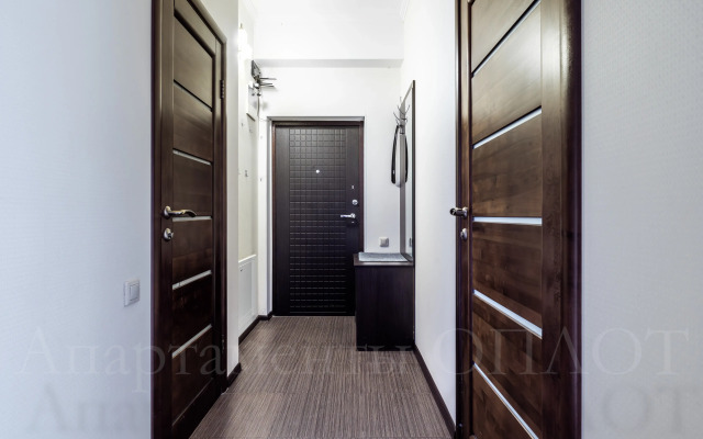 Oplot - Semejnye s odnoj spal'nej i balkonom 3 Apartments