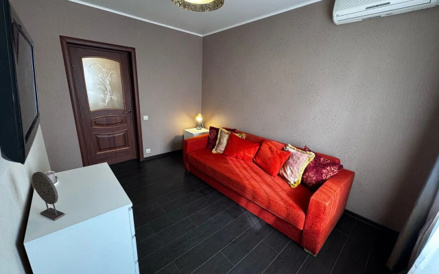 2kh-Komnatnaya Na Grodnenskoy Flat