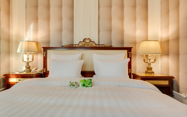 TAGANKA-HOLL Moscow Hotel