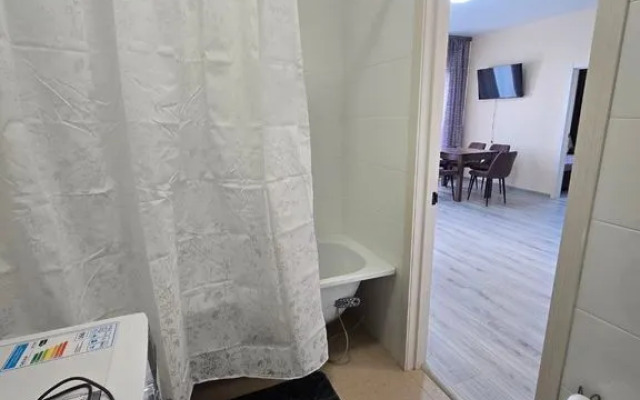Na Donetskoy 79Ak3 Flat