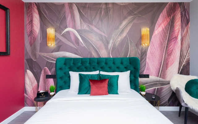 Novin House Apartments Eclecticism