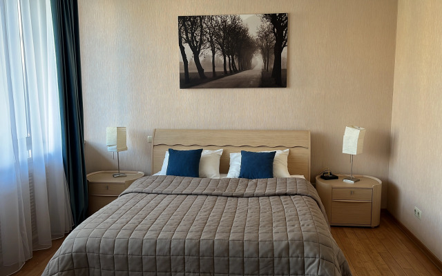 Квартира Просторная на Патриках