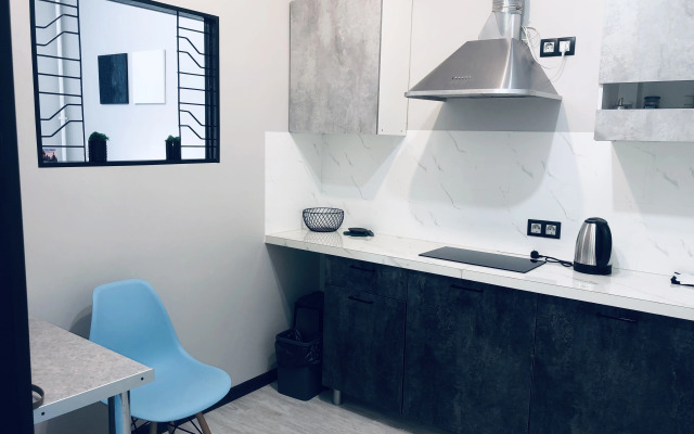 Studiya U Yablonevogo Sada Flat