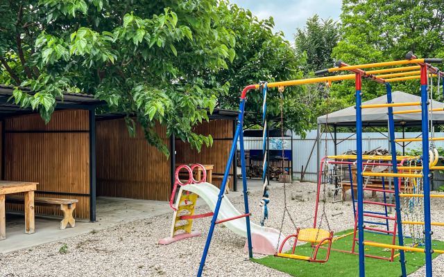 Rozovy Flamingo  Guest House