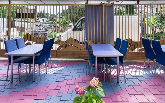 Khrizantema Guest house