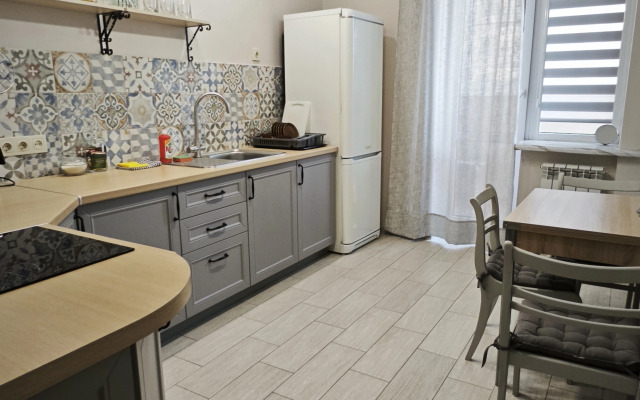 Provence Flat