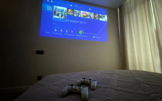 S PS4 v tsentre, ZHK Derzhavinskiy Apartments