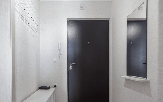 Uyutnaya kvartira na bulvare Admirala Pustoshkina Apartments