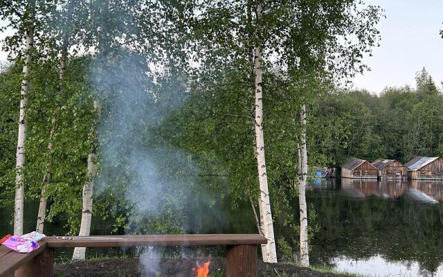 Частный Дом На Берегу Реки