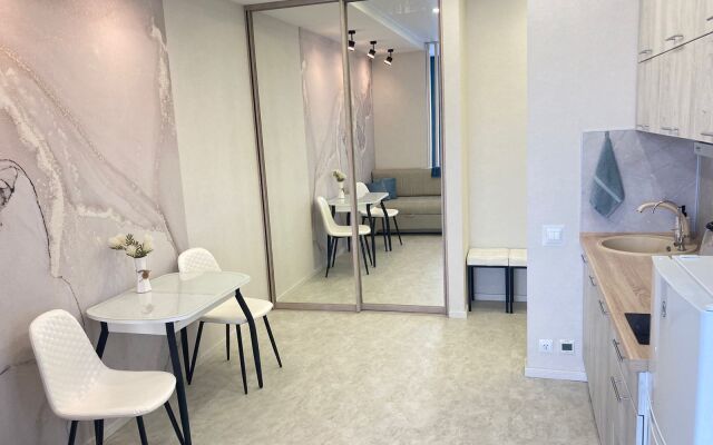 Апартаменты возле Театра и моста, недалеко от центра. Брянская 18.