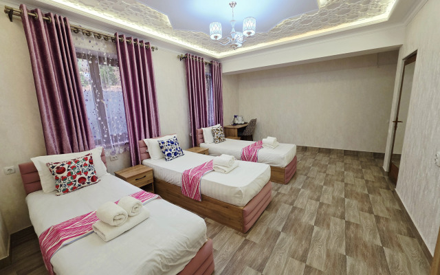 Samarkand Imron Hotel