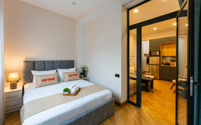 KeyGo #0103, 1 Bedroom, City Center Apartments