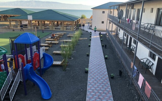 Alazis Alakol Hotel