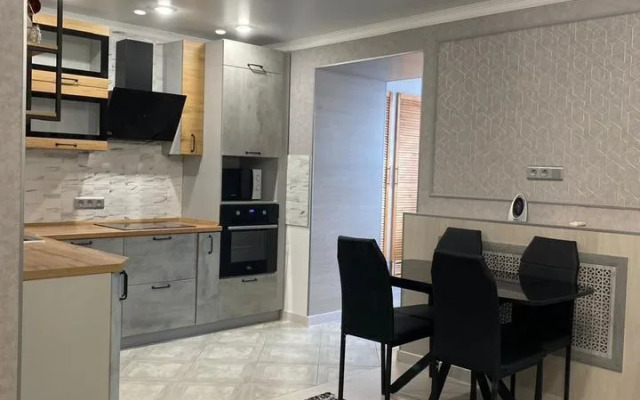 Квартира Уютная на Народном бульваре 104